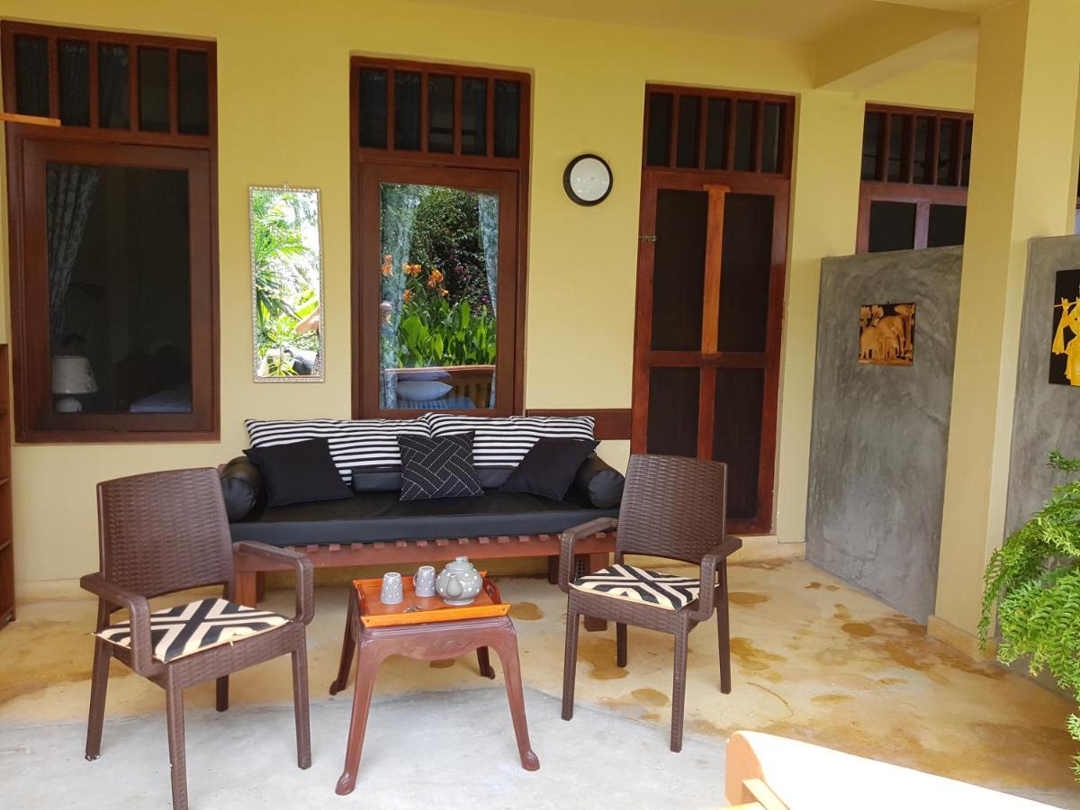 Villa Lucky Star Tangalle Buitenkant foto